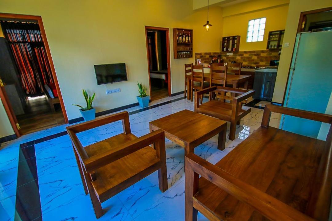 Athithi Villa Hikkaduwa Dış mekan fotoğraf